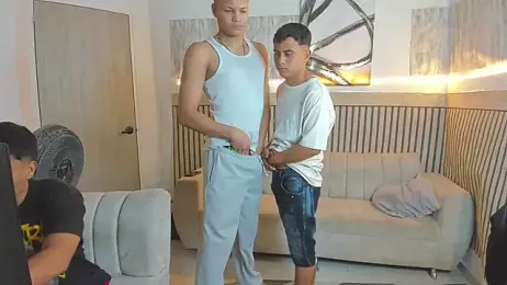 friendslikeplay — modelo de webcam en línea en stripchat