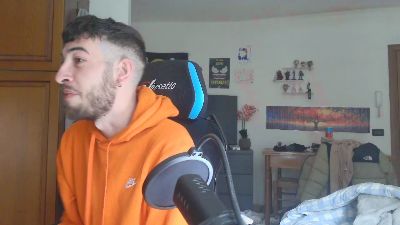 Meastroboris95 — modelo de webcam en línea en cam4