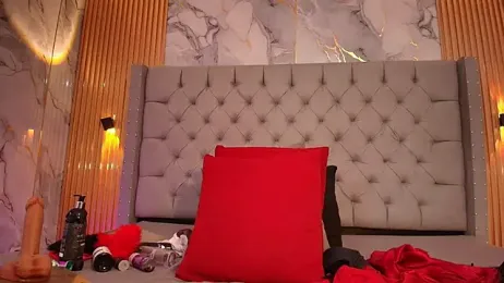 La_indiia — Stripchat stream photo (Apr 2026)