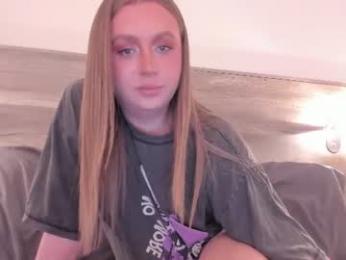alexashowcum — Chaturbate stream photo (Jun 2026)