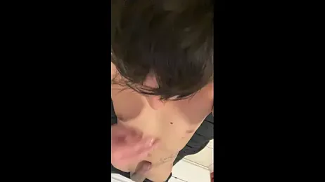 Alejandroml2 — Stripchat stream photo (Mar 2026)