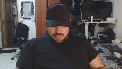 hazmetuyo24 — Cam4 stream photo (May 2026)