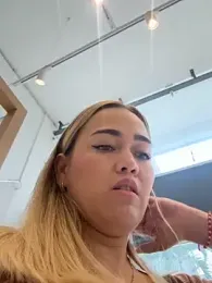 Danielavegax — Stripchat stream photo (Apr 2026)