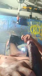 chewyLouie — Cam4 stream photo (Aug 2026)