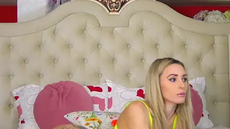 RagazzaBella — Stripchat stream photo (Mar 2026)