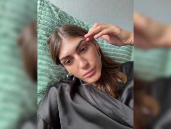 KamillaRuss — modelo de webcam en línea en bongacams