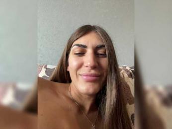 KamillaRuss — modelo de webcam en línea en bongacams