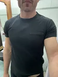 giovan2020 — Stripchat stream photo (Feb 2026)