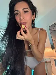 morganaramirez — modelo de webcam en línea en stripchat