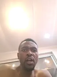 Petrossa — modelo de webcam en línea en stripchat