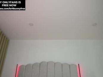 camilitasu — Chaturbate stream photo (Mar 2026)