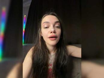 KiskaMi1 — modelo de webcam en línea en bongacams