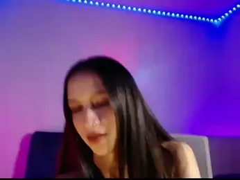 RAV3NHUDSON — Stripchat stream photo (Nov 2025)