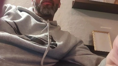 farelcolinhot — Cam4 stream photo (Feb 2026)