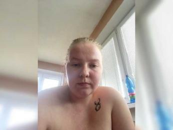 Carolin — Bongacams stream photo (Mar 2026)