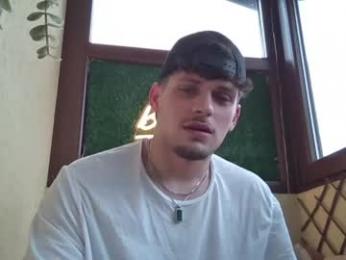 roberto_twink1 — modelo de webcam en línea en chaturbate