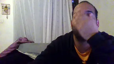 cris048 — Stripchat stream photo (Aug 2026)