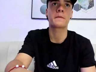 benitosaenz — Camsoda stream photo (Apr 2026)