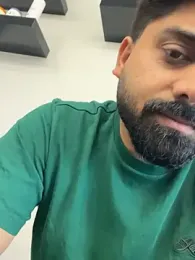 vinayz0 — modelo de webcam en línea en stripchat