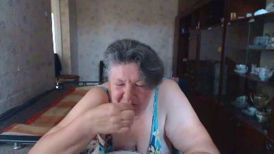 lusia7772 — Cam4 stream photo (Jul 2026)
