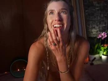lucy_gooosey — Chaturbate stream photo (May 2026)