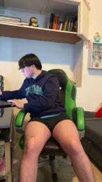 Alexandre_hot_ — Cam4 stream photo (Apr 2026)