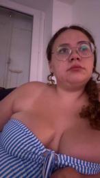 babyyfarah — Cam4 profile photo