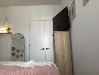 carolineoxox — Chaturbate stream photo (Jun 2026)