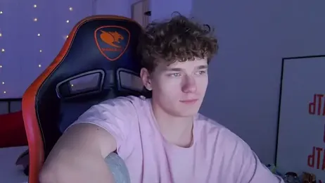 DanyDavis — Stripchat stream photo (Nov 2025)