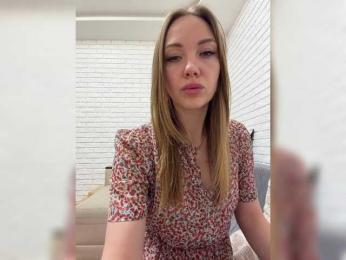 KitFox — modelo de webcam en línea en bongacams