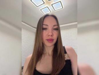 KitFox — modelo de webcam en línea en bongacams