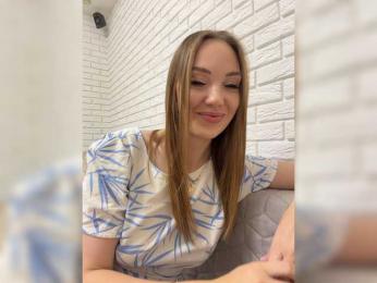 KitFox — modelo de webcam en línea en bongacams