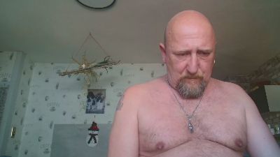 chillyco1 — Cam4 stream photo (Apr 2026)