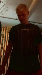 Besterschwanz — Cam4 stream photo (Jun 2026)