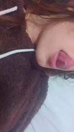 carolvxxx — Cam4 stream photo (Mar 2026)