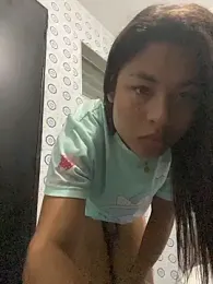 Romie_rous — Stripchat stream photo (Apr 2026)