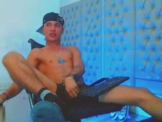 hannilest — Camsoda recorded stream image, 25.01.2025 01:50