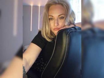 Tanysha-1 — Bongacams recorded stream image, 19.05.2025 05:30