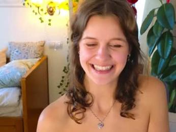 eli_sun — Chaturbate recorded stream image, 19.05.2025 08:30