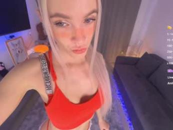 blush_mikki — Chaturbate recorded stream image, 19.05.2025 11:20