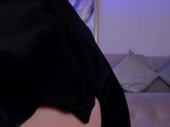 MadelineFox — Bongacams recorded stream image, 21.05.2025 08:50
