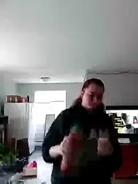 Snowbunnycake_131 — Stripchat recorded stream image, 22.05.2025 17:10