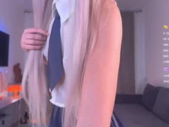 blush_mikki — Chaturbate recorded stream image, 23.05.2025 07:40