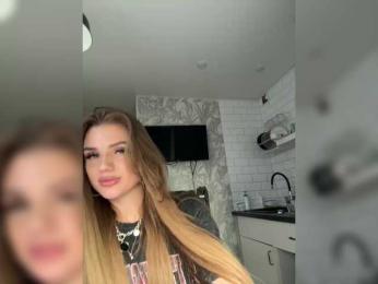 SweetyMia — Bongacams recorded stream screenshot (23 May 2025)