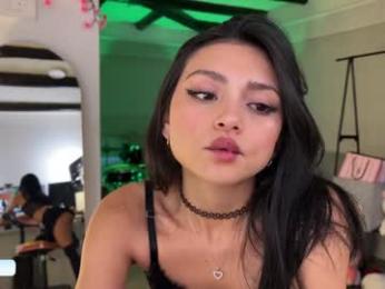 sweet_littleee — Chaturbate recorded stream image, 23.05.2025 17:50