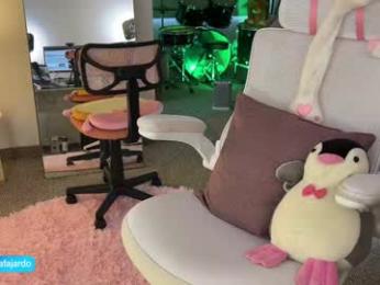 sweet_littleee — Chaturbate recorded stream image, 23.05.2025 17:50