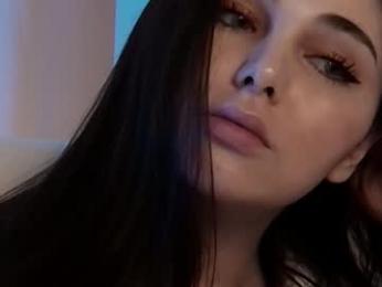 hollyextra — Chaturbate recorded stream image, 24.05.2025 13:40