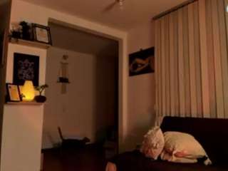 karlyee — Camsoda recorded stream image, 25.05.2025 20:10