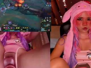 lilapop4 — Camsoda recorded stream image, 25.05.2025 21:00