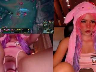 lilapop4 — Camsoda recorded stream image, 25.05.2025 21:00